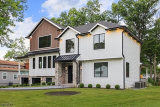 63 Billingsley Dr, Livingston Twp., NJ 07039