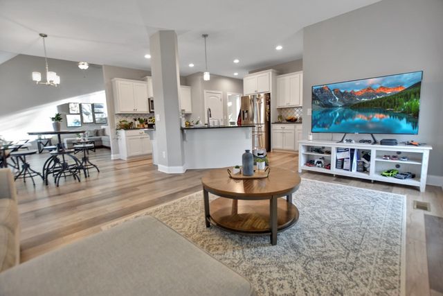 100 David Keith Lane, Clarksville, TN 37042