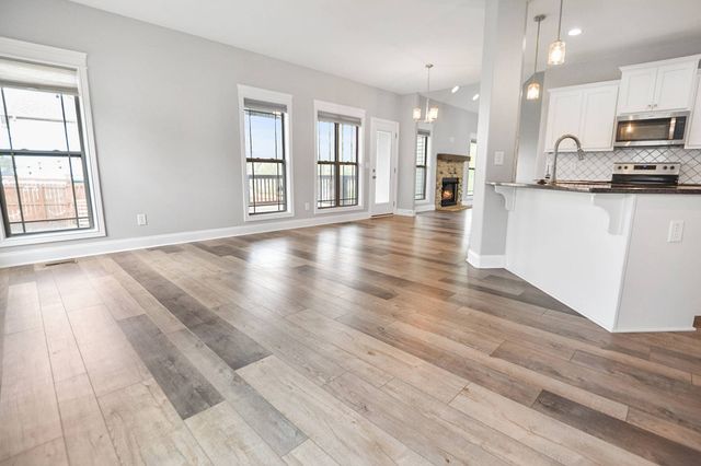 100 David Keith Lane, Clarksville, TN 37042