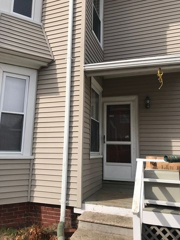 72 Boston Ave 1, Medford, MA 02155