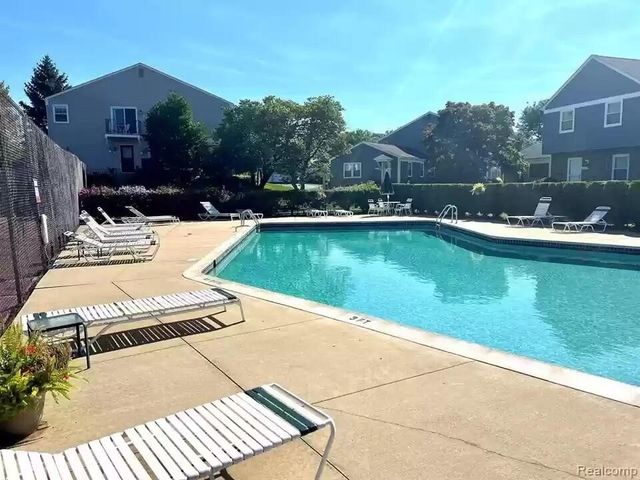 23553 Meeting Hall Lane, Novi, MI 48375