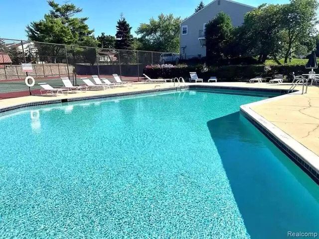 23553 Meeting Hall Lane, Novi, MI 48375