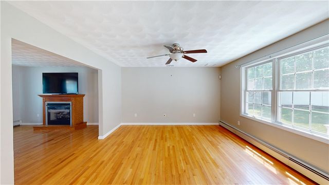 10 Kiley Way, Coventry, RI 02816