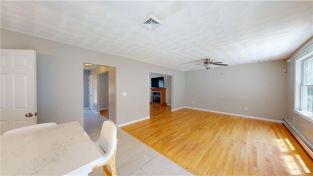10 Kiley Way, Coventry, RI 02816
