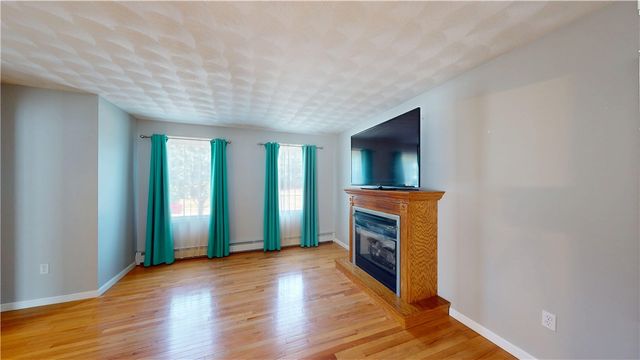 10 Kiley Way, Coventry, RI 02816