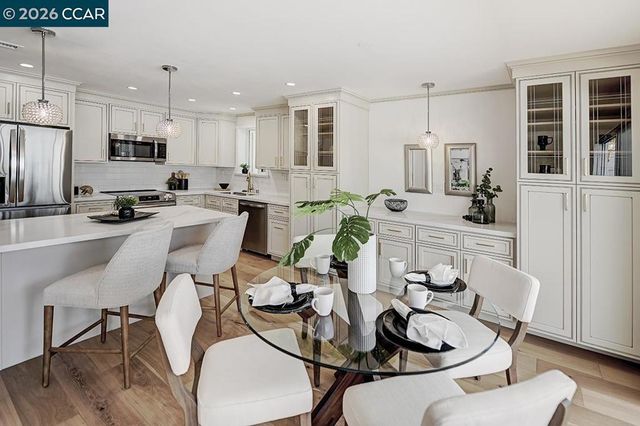 2000 Golden Rain 2, Walnut Creek, CA 94595