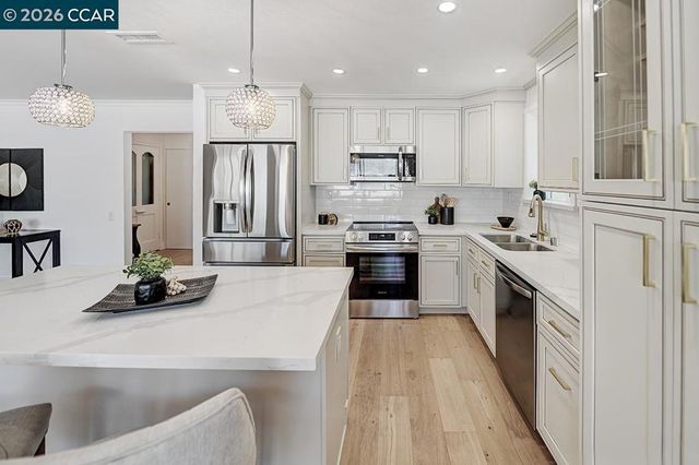 2000 Golden Rain 2, Walnut Creek, CA 94595