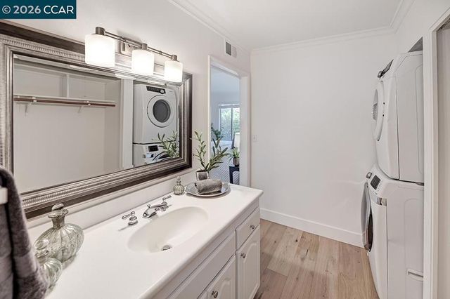 2000 Golden Rain 2, Walnut Creek, CA 94595