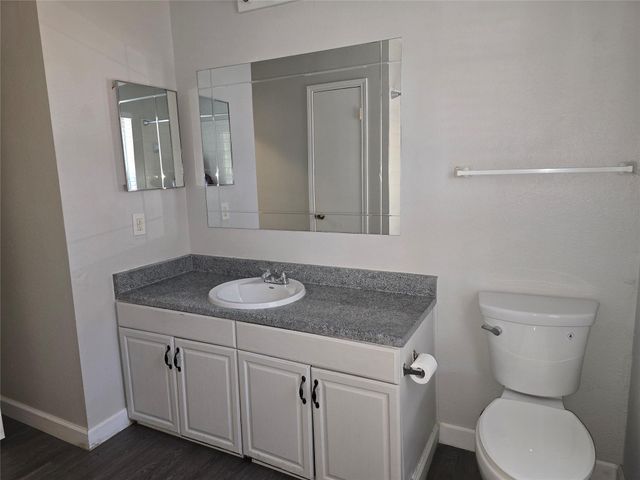 4304 Duval RD B, Austin, TX 78759