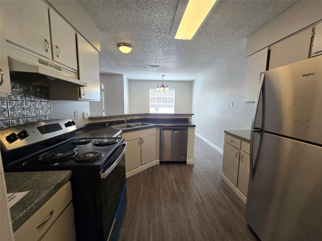 4304 Duval RD B, Austin, TX 78759