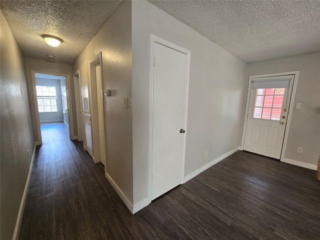 4304 Duval RD B, Austin, TX 78759