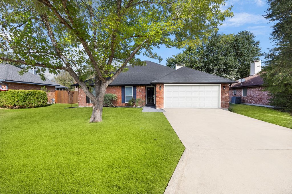 113 Morene Avenue, Waxahachie, TX 75165 — exterior