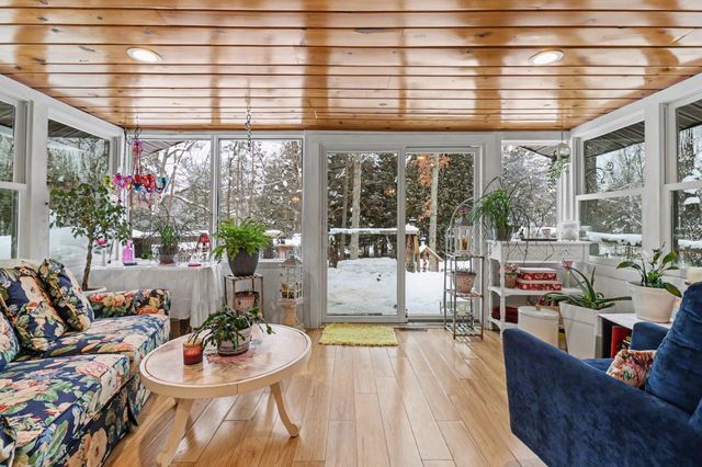 9629 N Kings Point, Irons, MI 49644