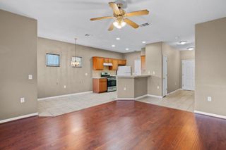 7502 Lazy Creek DR B, Austin, TX 78724