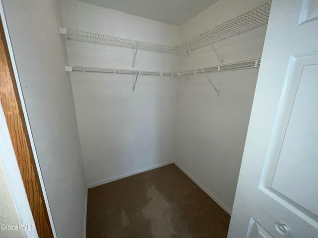 622 Apex Lane, Troy, NY 12182