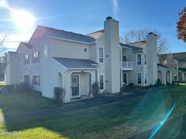 622 Apex Lane, Troy, NY 12182