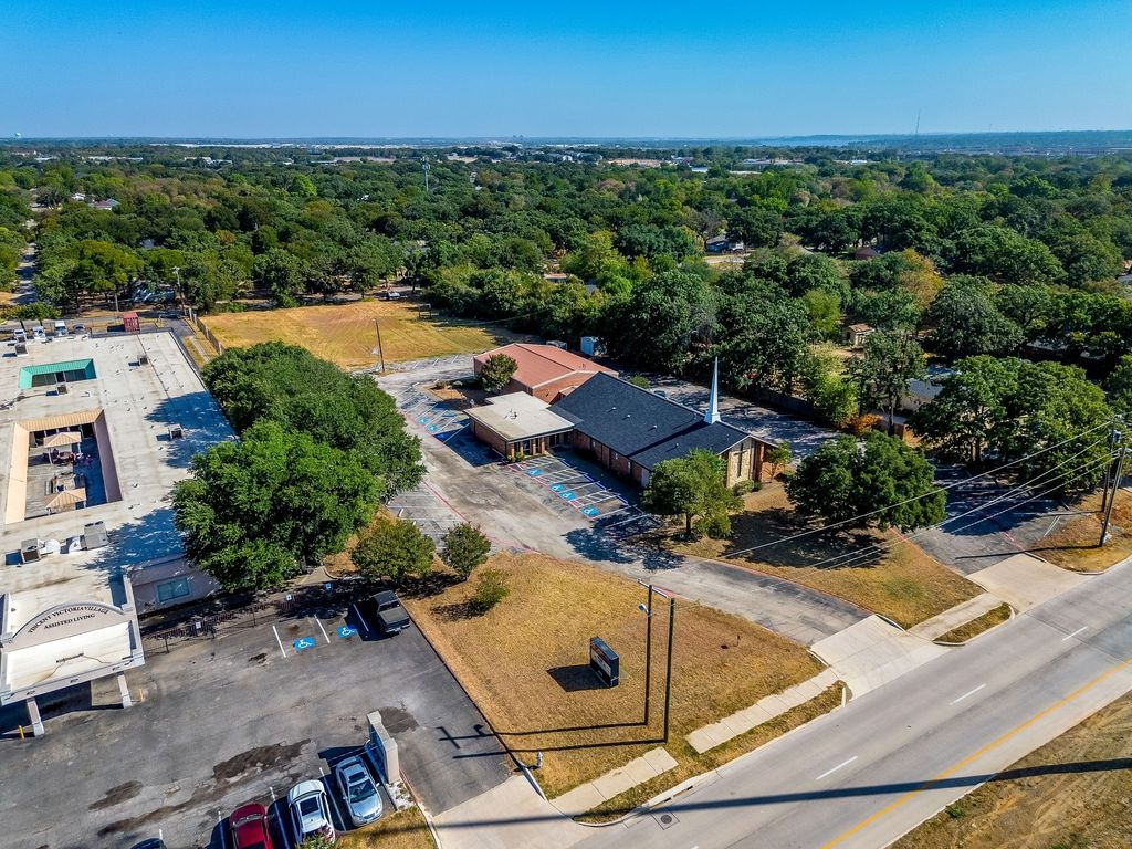 4615 E California Parkway, Forest Hill, TX 76119 — exterior
