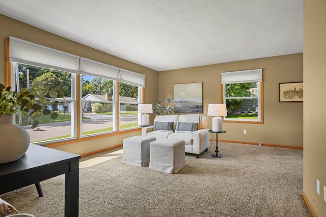300 Plympton Street, Verona, WI 53593