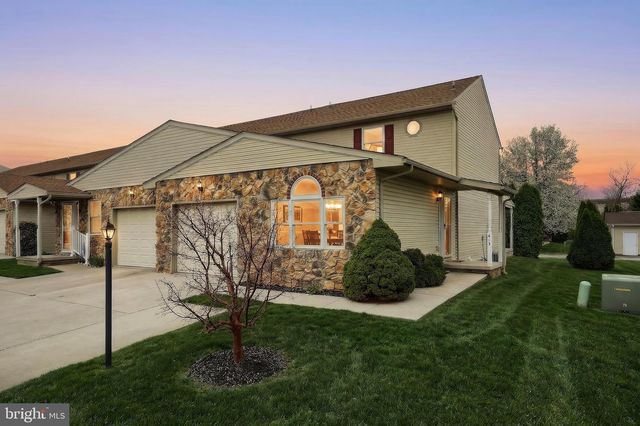 413 SPRINGBROOK CT, Hanover, PA 17331