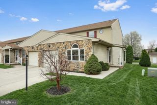 413 SPRINGBROOK CT, Hanover, PA 17331