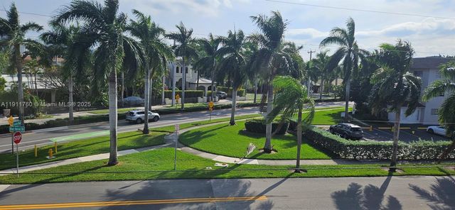 300 LAYNE BLVD 313, Hallandale Beach, FL 33009