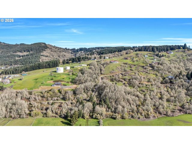 404 N BRIDGE St, Sheridan, OR 97378