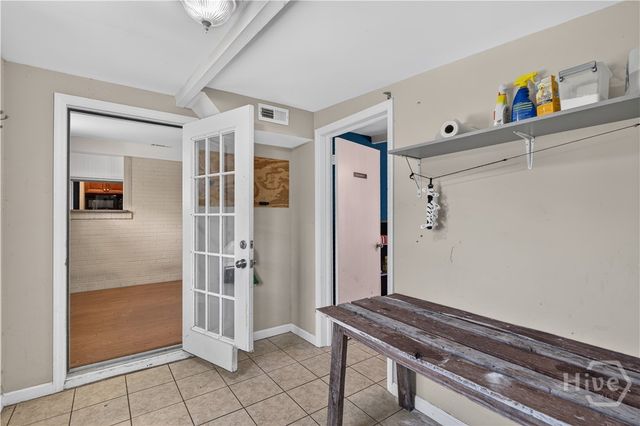 303 E 60th Street, Savannah, GA 31405