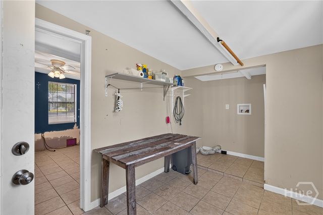 303 E 60th Street, Savannah, GA 31405