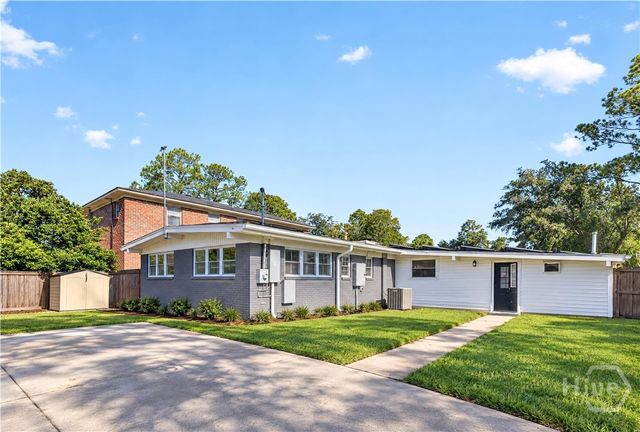 303 E 60th Street, Savannah, GA 31405