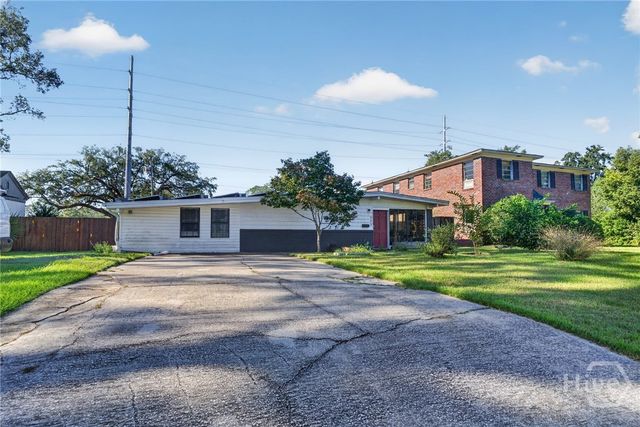 303 E 60th Street, Savannah, GA 31405