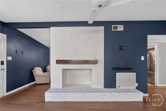 303 E 60th Street, Savannah, GA 31405