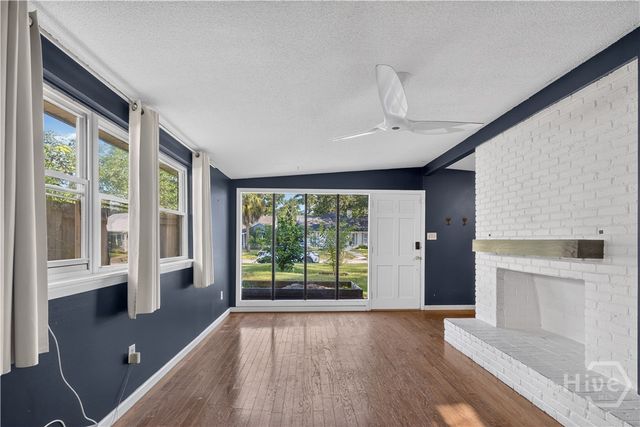 303 E 60th Street, Savannah, GA 31405