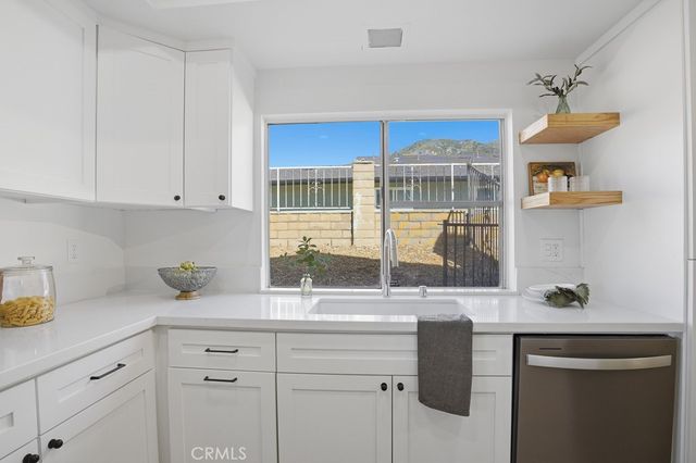 13513 Polk Street, Sylmar, CA 91342