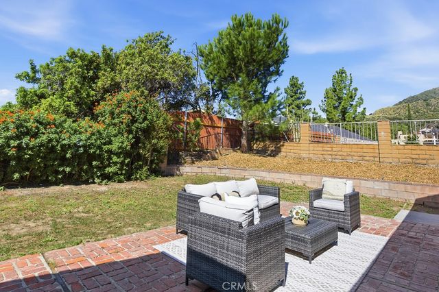 13513 Polk Street, Sylmar, CA 91342