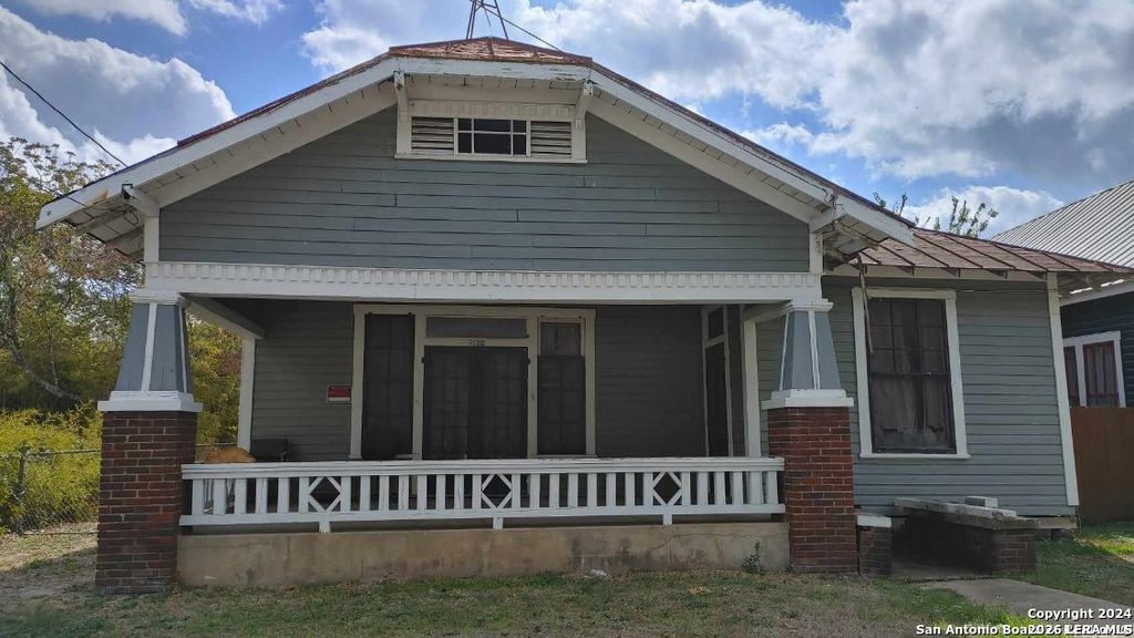 1122 Burnet, San Antonio, TX 78202
