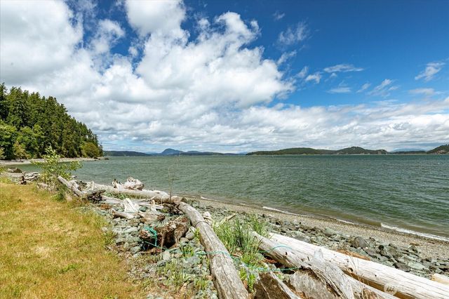 3130 Green Road, Oak Harbor, WA 98277