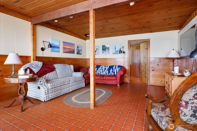 3130 Green Road, Oak Harbor, WA 98277