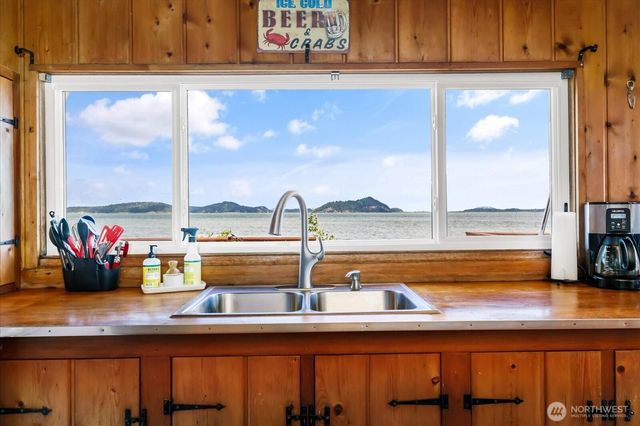 3130 Green Road, Oak Harbor, WA 98277