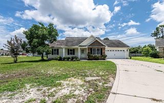 501 Waldorf Court, Hubert, NC 28539