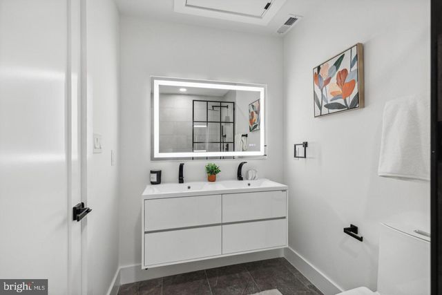 705 QUINCY ST NE #2D, Washington, DC 20017