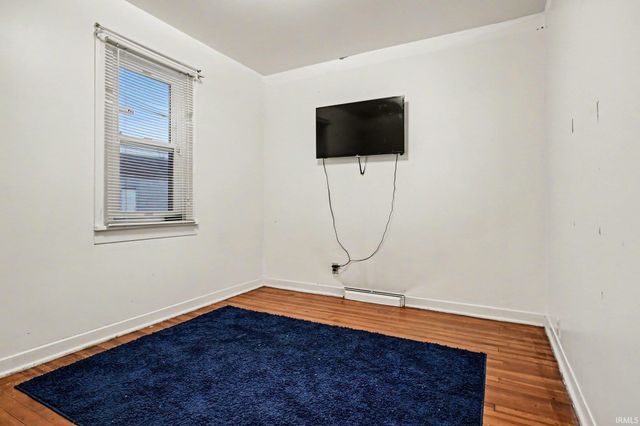 1249 N Meade Street, South Bend, IN 46628