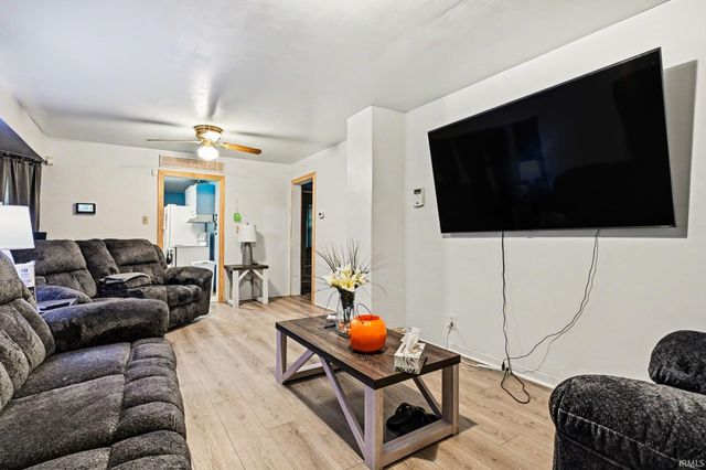 1249 N Meade Street, South Bend, IN 46628