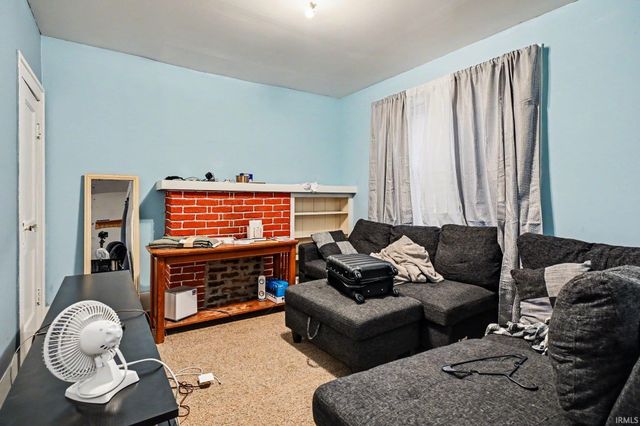 1249 N Meade Street, South Bend, IN 46628