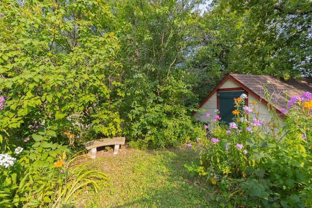 1084 Bradley Street, Saint Paul, MN 55130