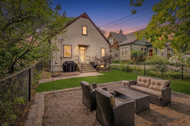 1084 Bradley Street, Saint Paul, MN 55130