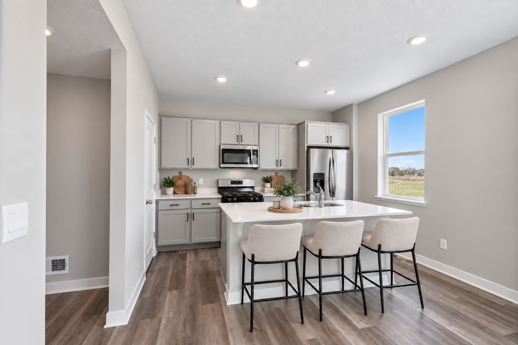 573 Greywood Boulevard SW, Delano, MN 55328 — photo 2