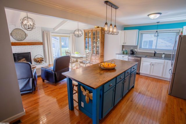 47584 Mount Vesuvius Drive, Macomb Twp, MI 48044