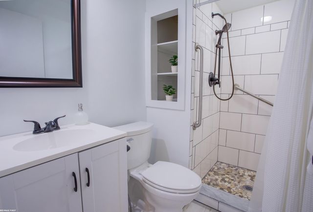 47584 Mount Vesuvius Drive, Macomb Twp, MI 48044