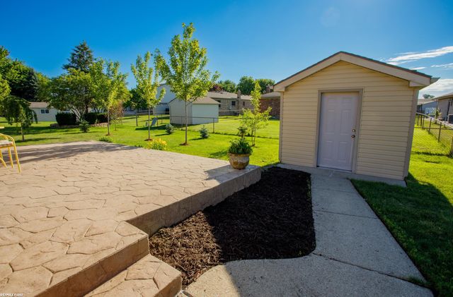 47584 Mount Vesuvius Drive, Macomb Twp, MI 48044