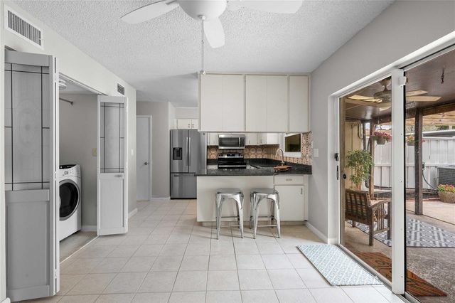 7635 DELEON COURT, Tampa, FL 33615